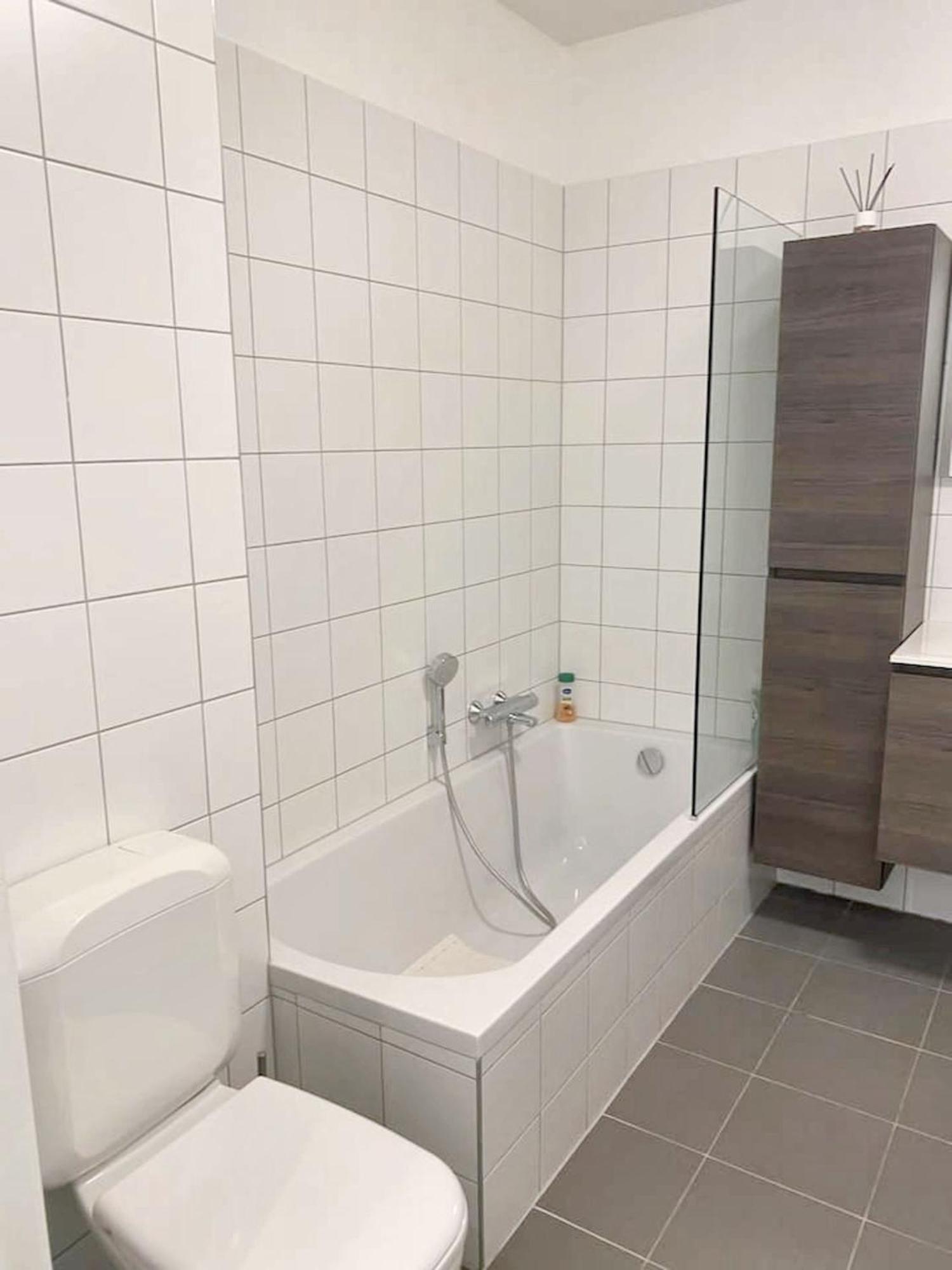 Modern Apartment In Cureghem Anderlecht 134 M² + Terrace Брюссель Экстерьер фото